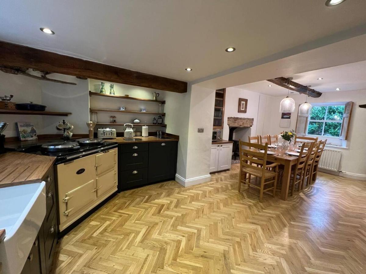 Stunning 4-Bed Grade II House In The Lake District Wigton Buitenkant foto