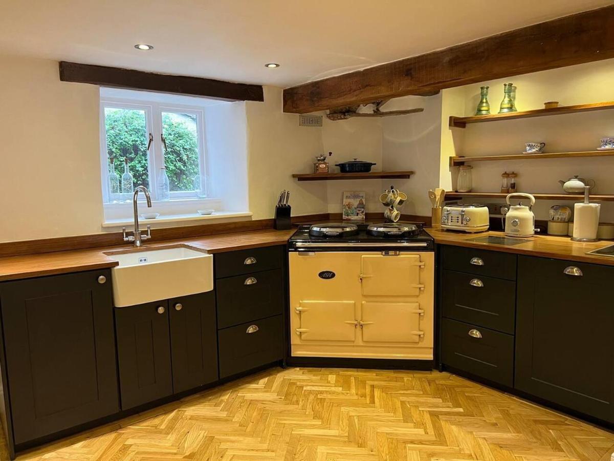 Stunning 4-Bed Grade II House In The Lake District Wigton Buitenkant foto